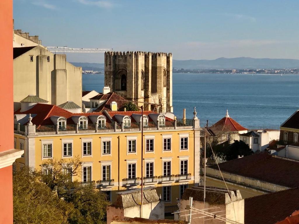 Апартаменты Terraco Do Tejo Лиссабон Экстерьер фото